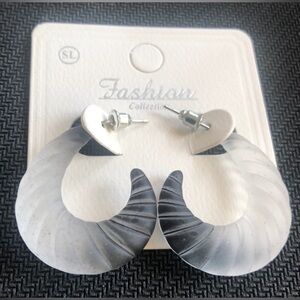 Ombre Gray White Hoop Earrings - Stylish Women's Jewelry